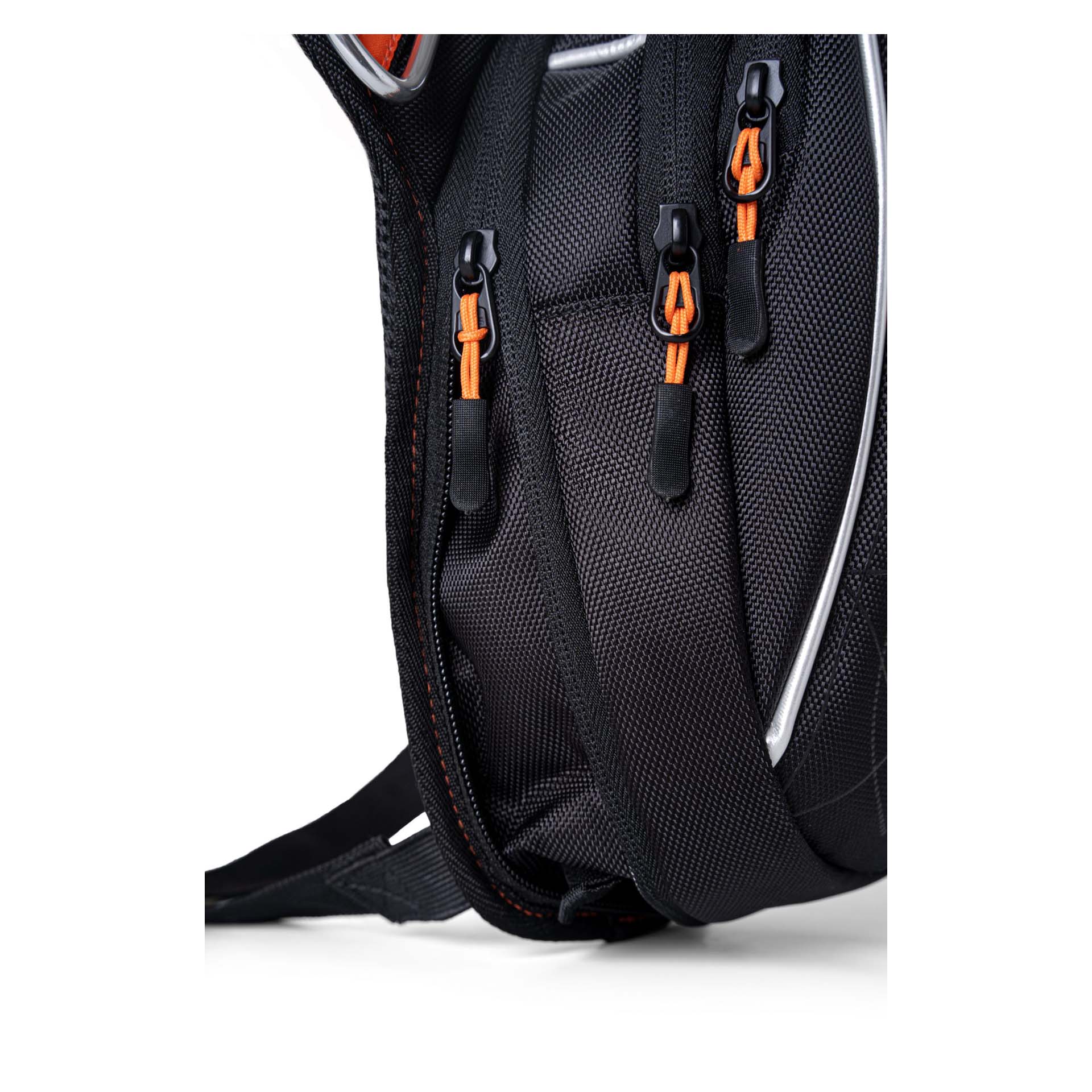SEVENTY BOLSA PERNA SD-TL2 PRETA SEVENTY BOLSA PERNA SD-TL2 PRETA