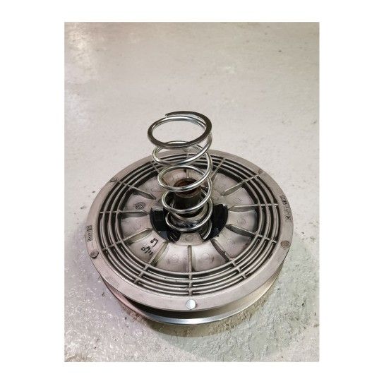 CAN-AM SECONDARY CLUTCH SPRING HEAVY DUTY TIRES 28 CAN-AM SECONDARY CLUTCH SPRING HEAVY DUTY TIRES 28